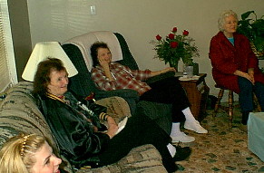 23fam.jpg (28371 bytes)