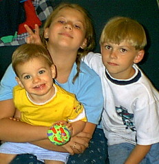 3kids.jpg (27082 bytes)