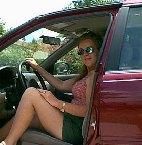 Car.jpg (34145 bytes)