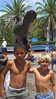 boys.jpg (43342 bytes)