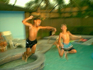 jump.jpg (33151 bytes)